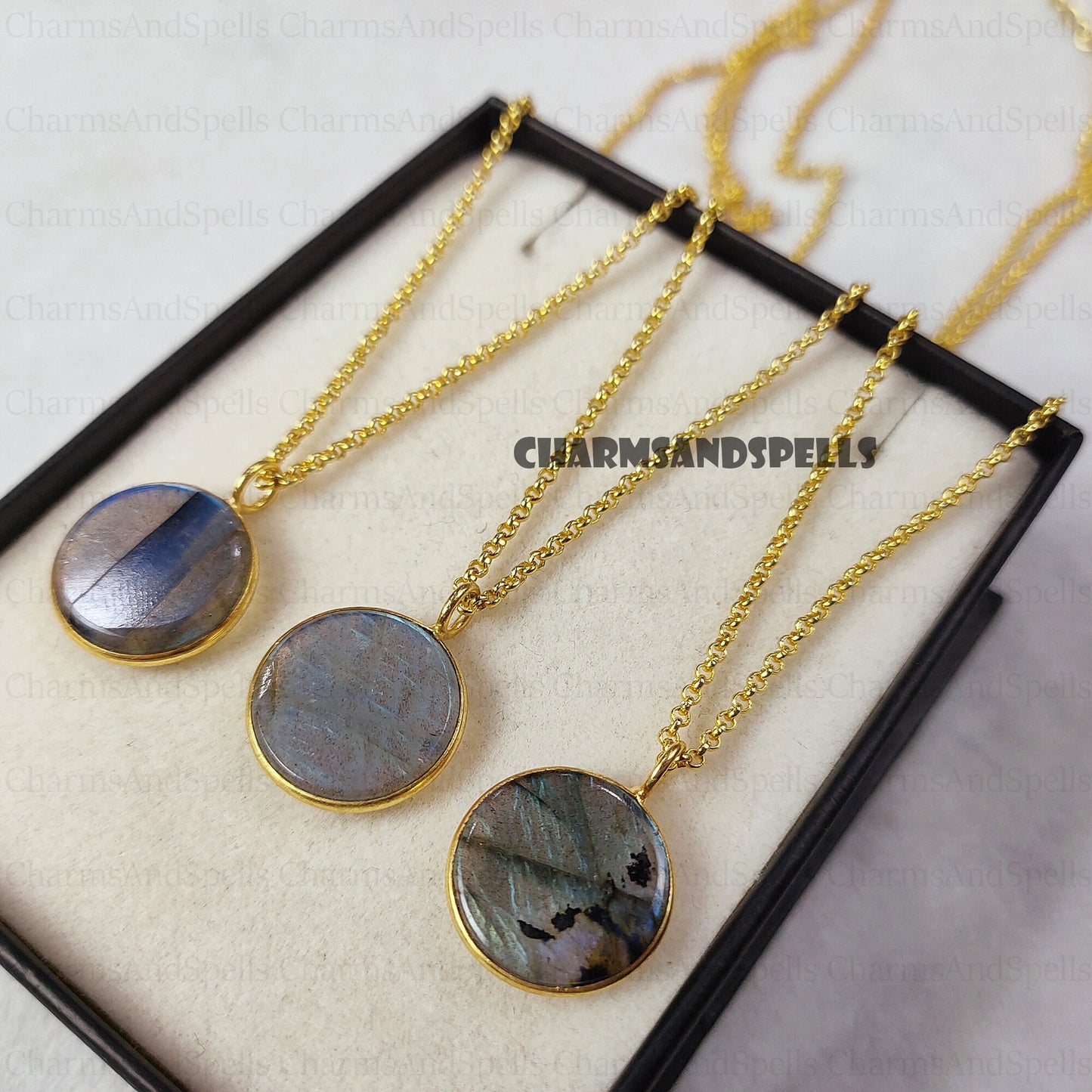 Bohemian Labradorite Coin Shape Pendent Necklace