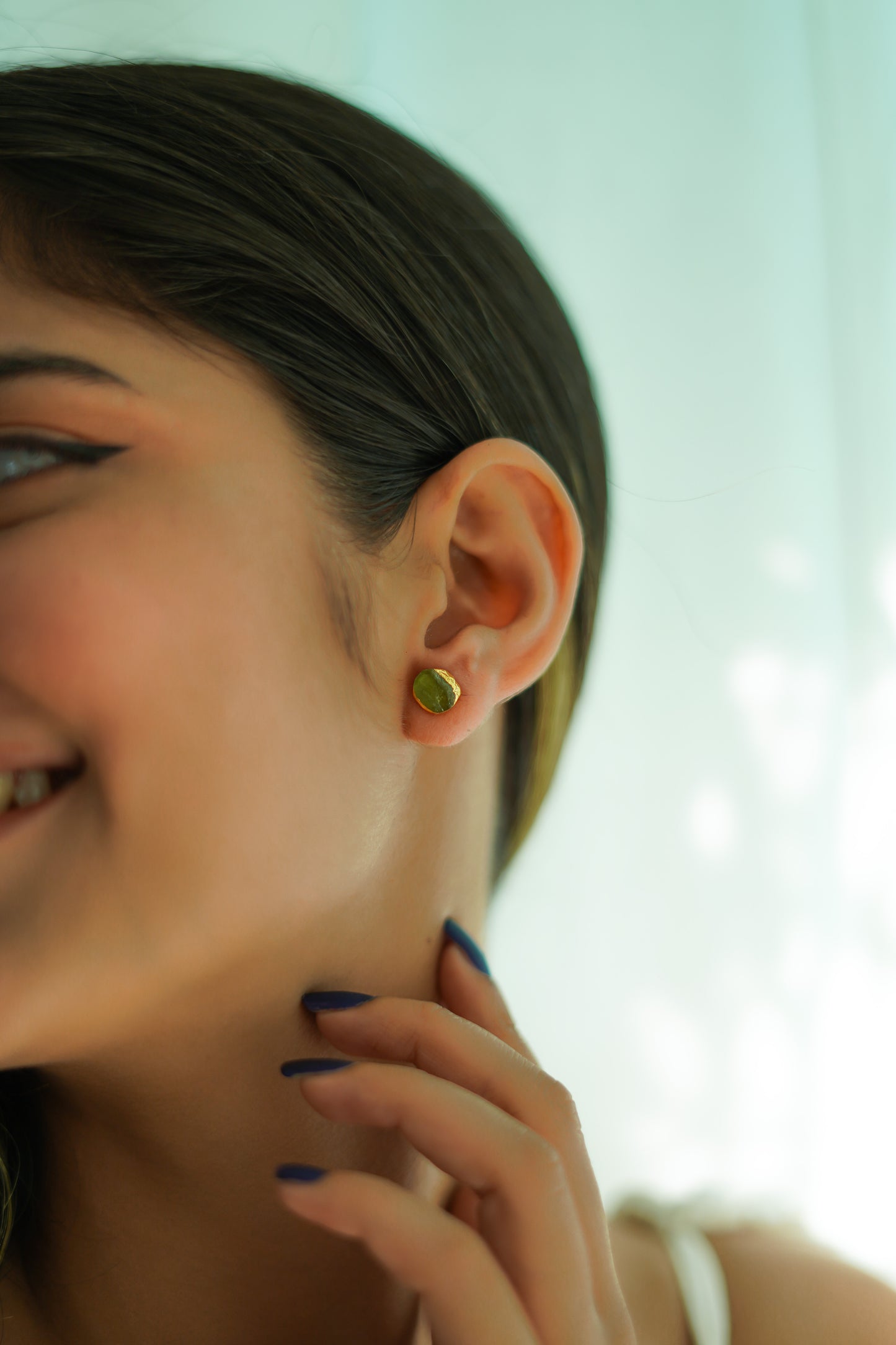 Peridot Crystal Stud Earrings| Green Gemstone Jewelry| Dainty Peridot Earrings