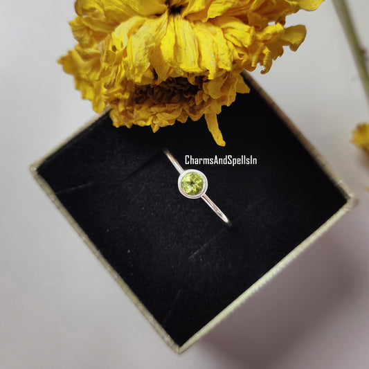 Amazing Peridot Silver Ring, 925Sterling Silver Jewelry, Natural Peridot Gemstone Ring, Dainty Ring, Peridot Promise Ring, Gift For Her,Gift