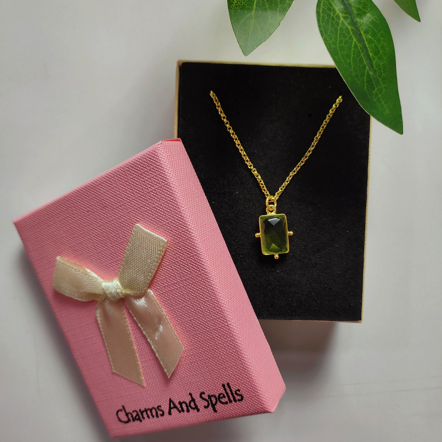 Peridot Crystal Charm Necklace, August Birthstone Jewelry, Handmade Green Gemstone Pendant Necklace, Unique Wedding Necklace, Gift For Gf