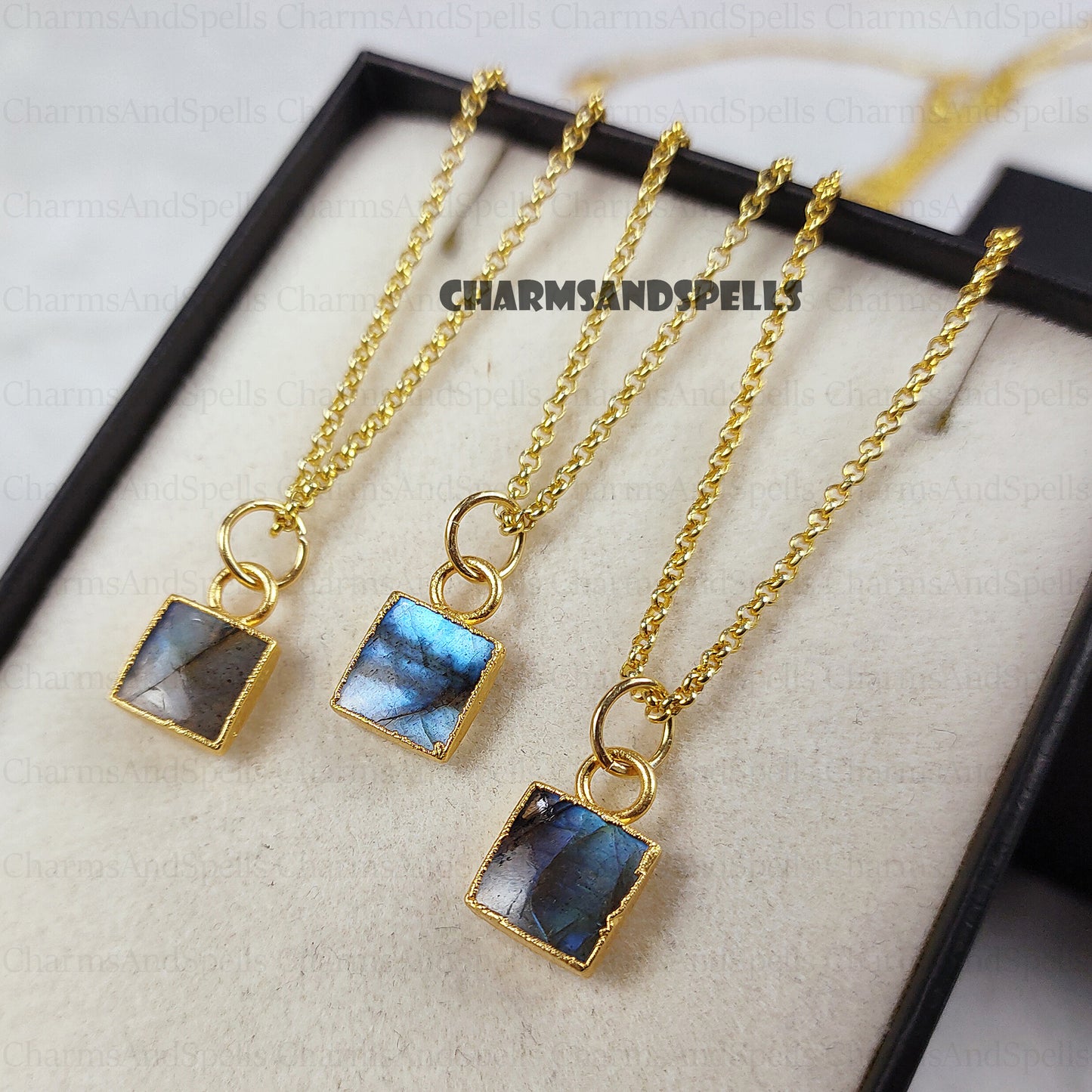 Tiny Flashy Labradorite Slice Pendant Necklace, Layered Necklaces, Electroformed Slice, Boho Necklace, Layering Jewelry, Gift For Women