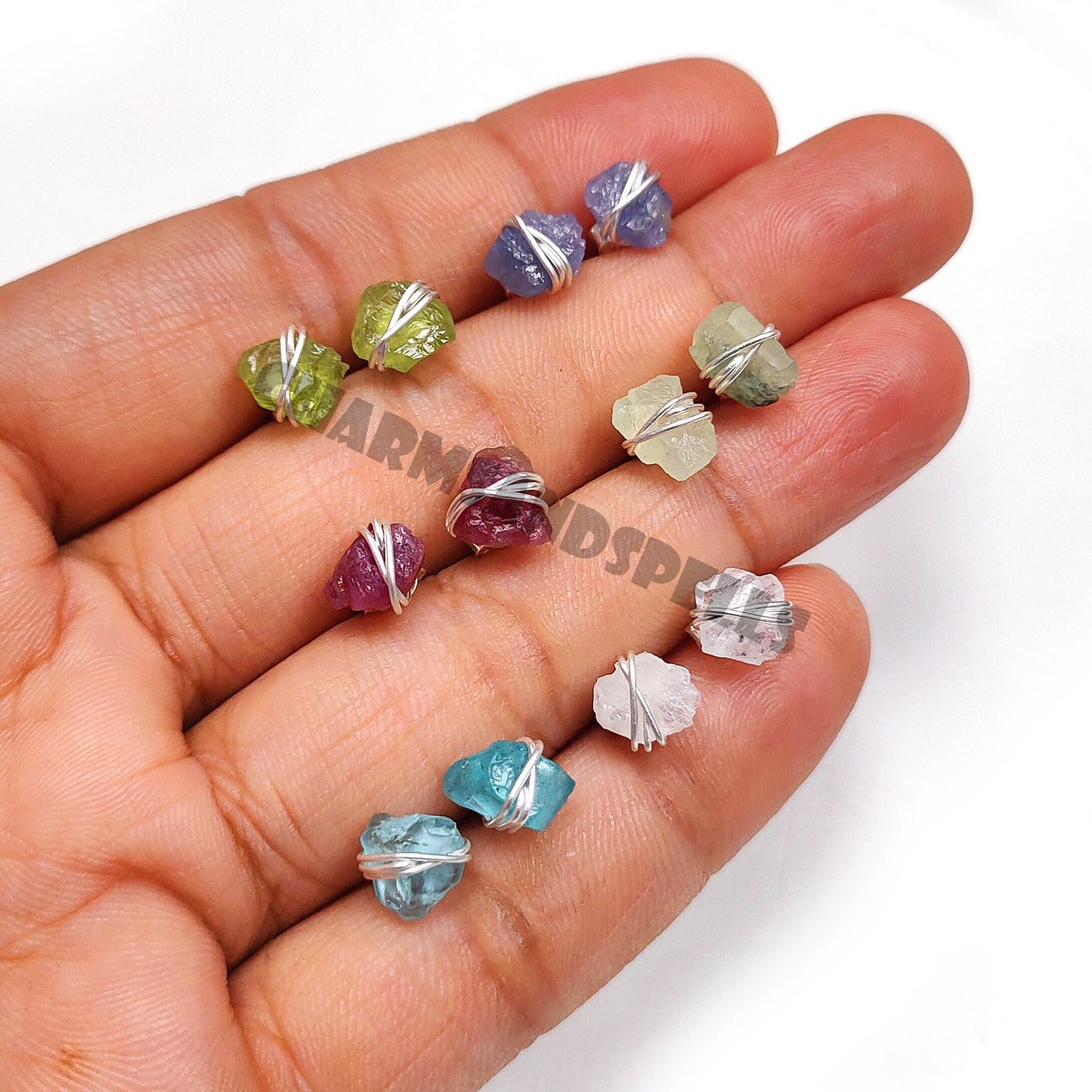 Raw Peridot Stud Earrings, Green Crystal Earrings, August Birthstone Jewelry, Dainty Gemstone Studs