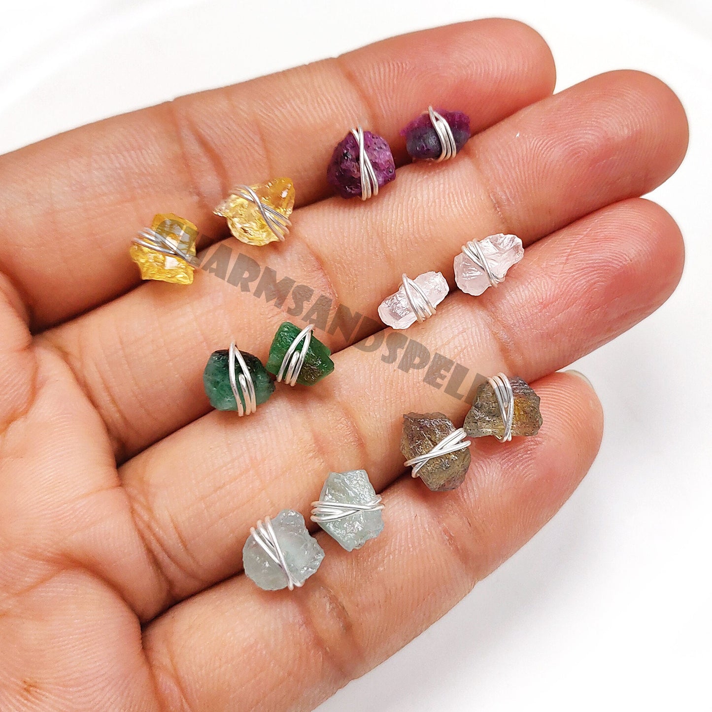 Raw Peridot Stud Earrings, Green Crystal Earrings, August Birthstone Jewelry, Dainty Gemstone Studs