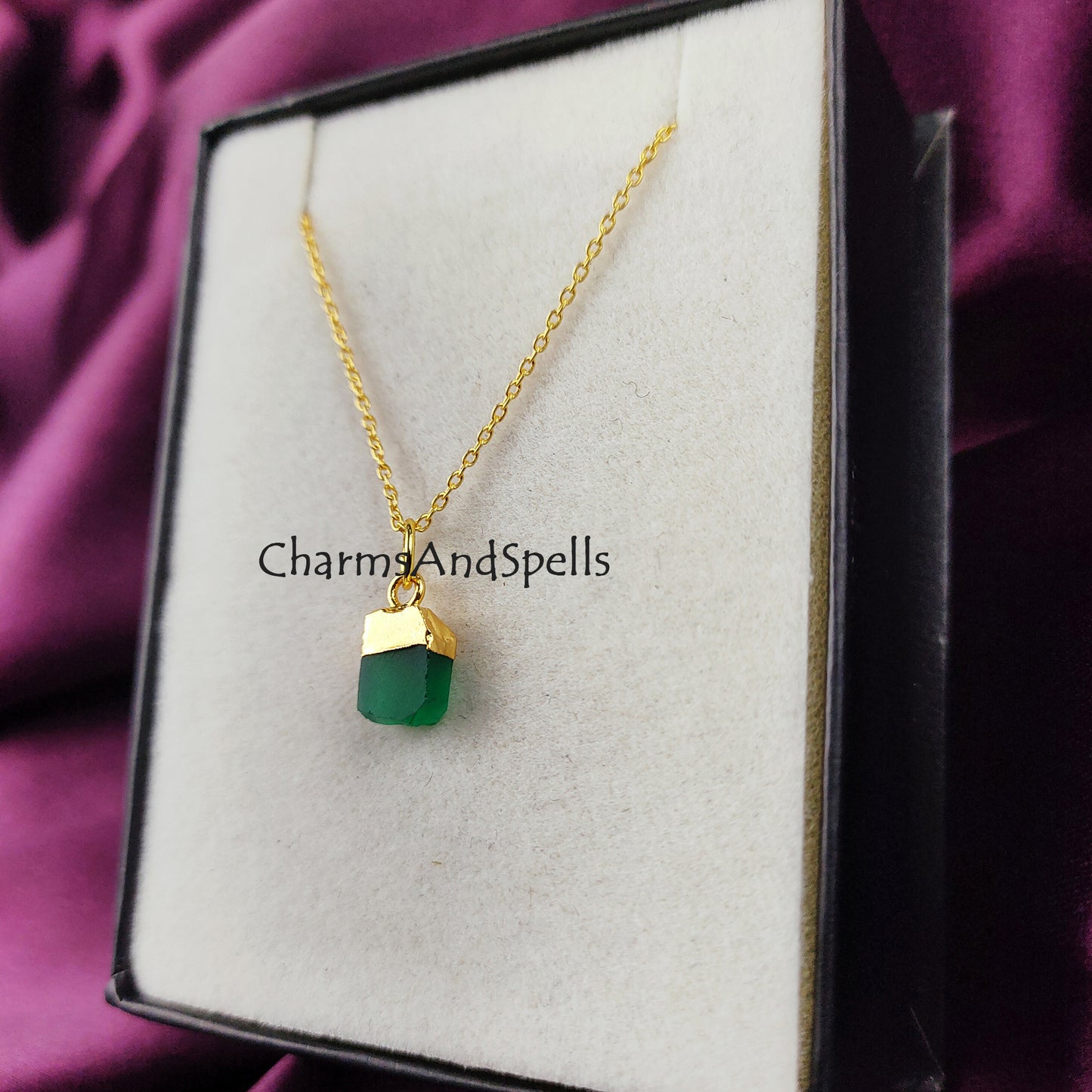 Raw Green Onyx Charm Necklace, Heart Chakra Pendant, Comfort & Strength Necklace, Raw Crystal Necklace, Everyday Necklace, Summer Jewelry