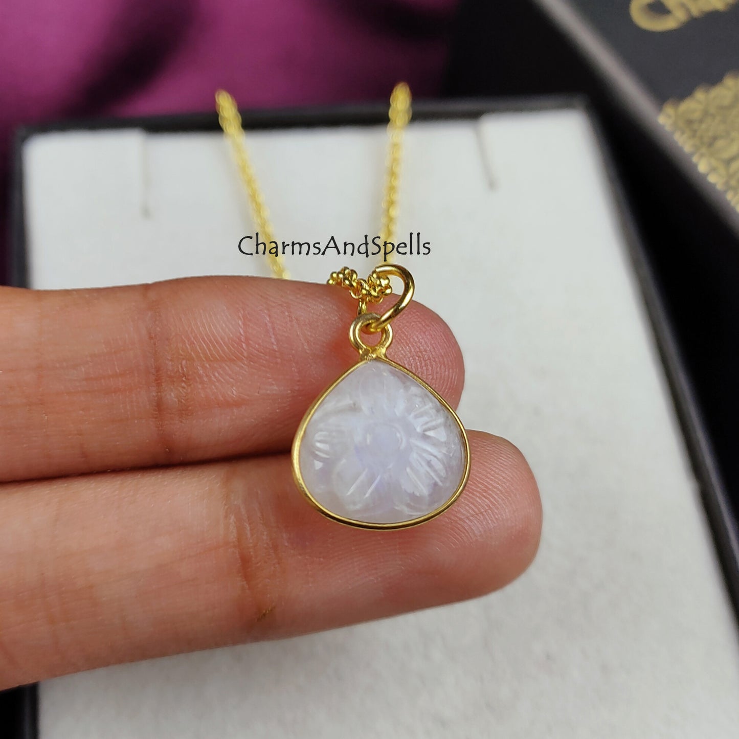 Rainbow Moonstone Necklace, June Birthstone Stone Necklace, Natural Moonstone Jewelry, Flower Carving Necklace, Minimalist Jewelry, Gift