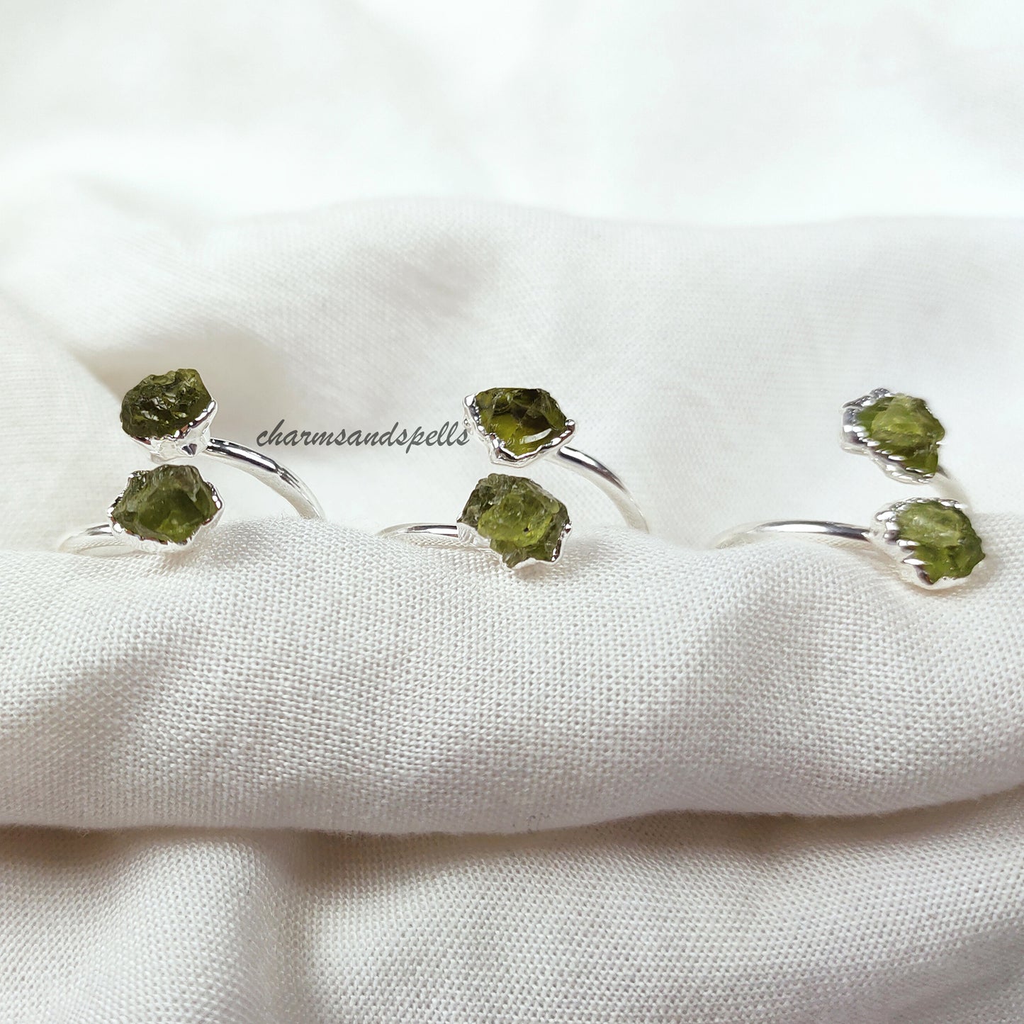 Raw Gemstone Peridot Ring, Handmade Jewelry, August Birthstone Ring, Rough Stone Ring, Minimalist Ring, Wedding Gift, Bridesmaid Gift