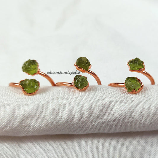 Raw Peridot Ring, Dainty Ring, Natural Peridot Jewelry, Handmade Stone Ring, Healing Crystal Jewelry, august birthstone ring, Gift For Her