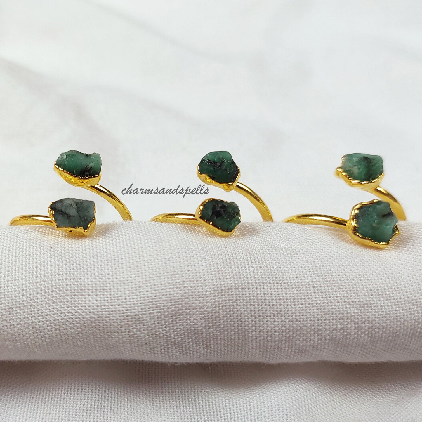 Raw Emerald Ring, Electroplated Ring, Dainty Jewelry, Natural Raw Emerald Ring, Green Gemstone, May Birthstone Jewelry, Wedding Gift, Gift