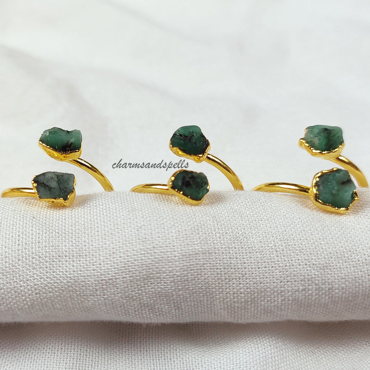 Raw Emerald Ring, Electroplated Ring, Dainty Jewelry, Natural Raw Emerald Ring, Green Gemstone, May Birthstone Jewelry, Wedding Gift, Gift